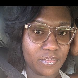 Meet your Posher, Renaee'